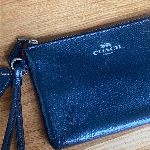 Coach metallic blue wristlet - Picture 2 of 4